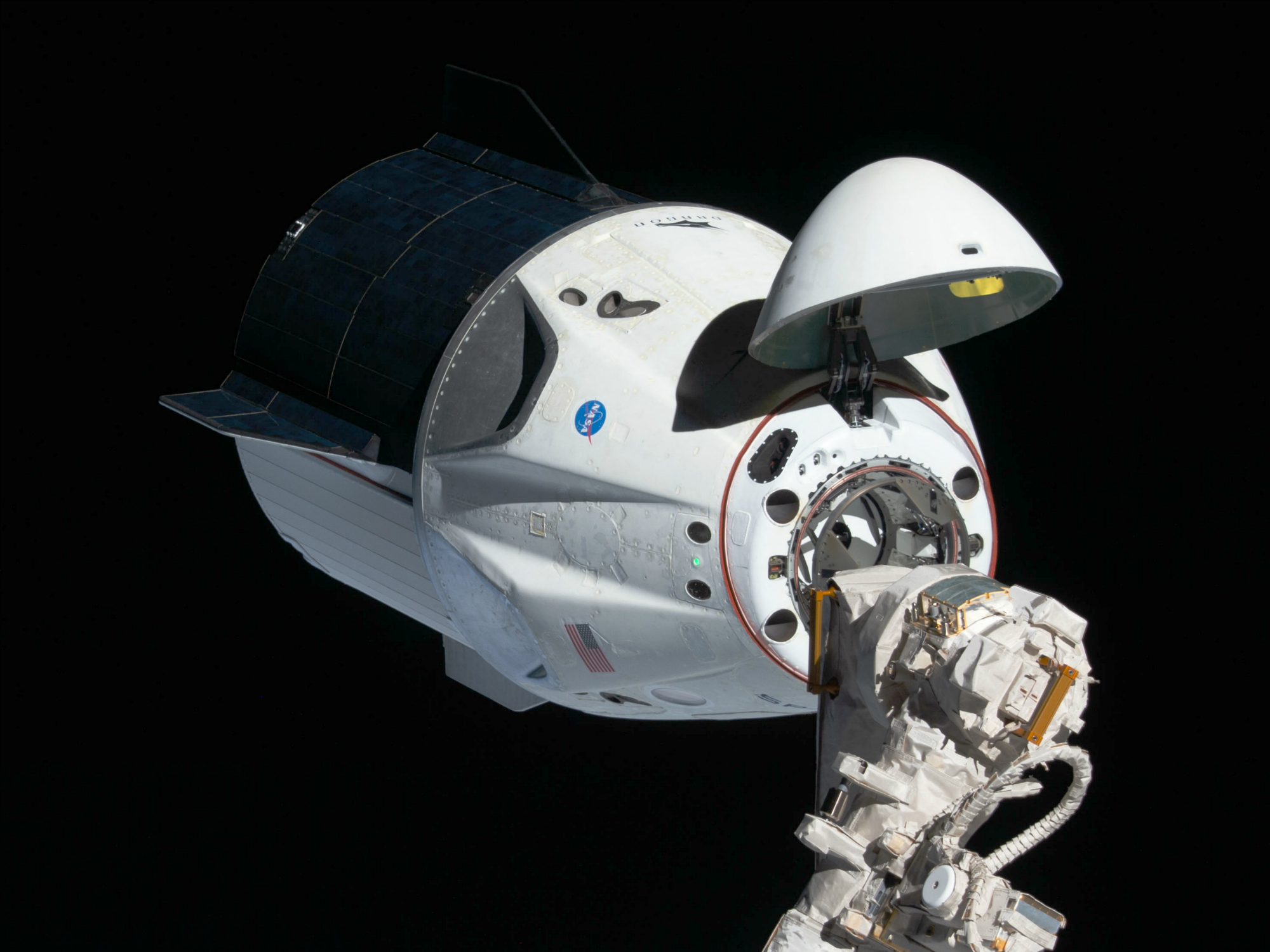 In-Depth Look At SpaceX’s Dragon Spacecraft