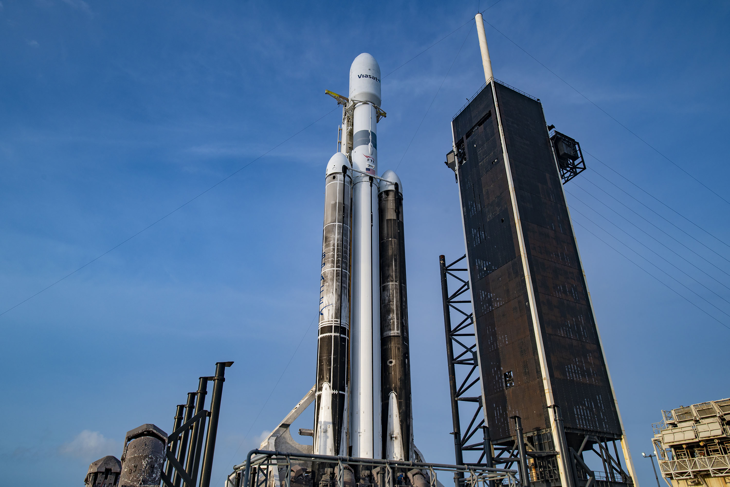 Why Falcon Heavy Just Launched Without Any Landing Gear