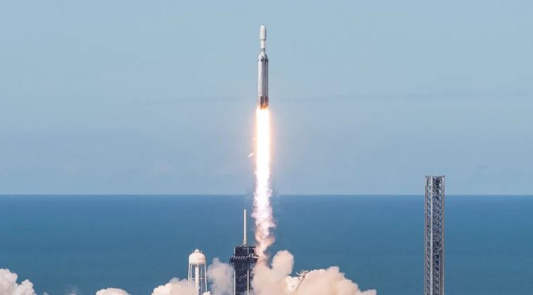 SpaceX’s Falcon Heavy Just Launched For The First Time This Year